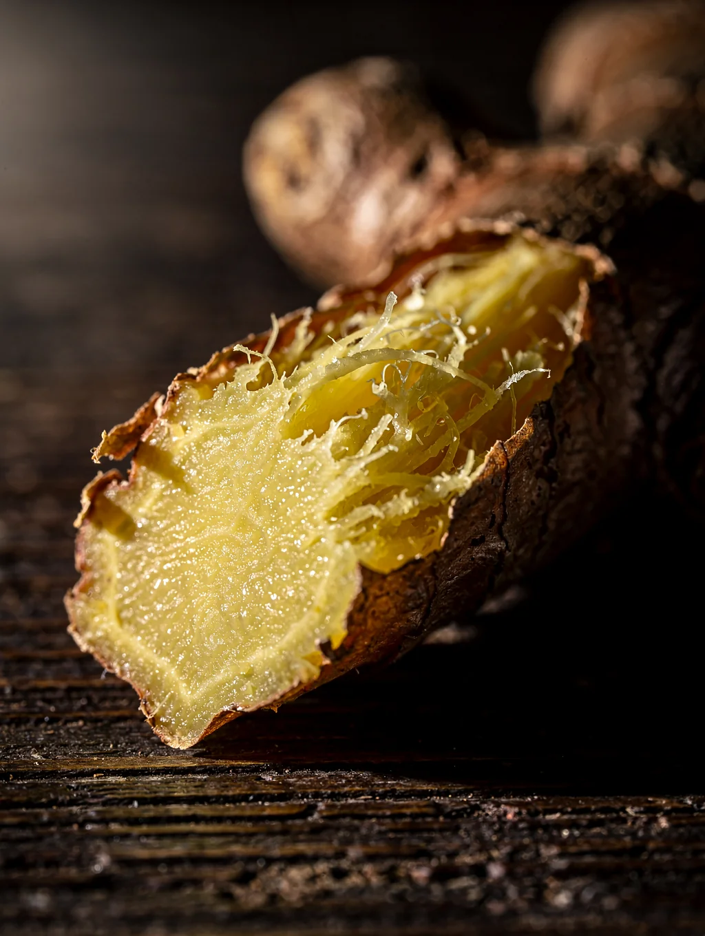 Fresh ginger root slices prepared for scientific extraction